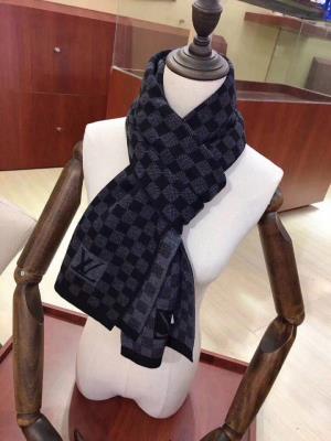 LV Scarf-62